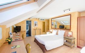 Hotel Bosquet Pau Centre - Self Check In Budget Hotel