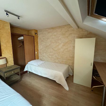 Hotel Bosquet Pau Centre - Self Check In Budget Hotel Esterno foto